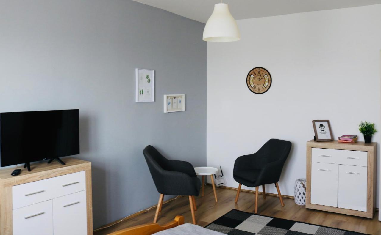 Levendula Apartman Pecs Bagian luar foto